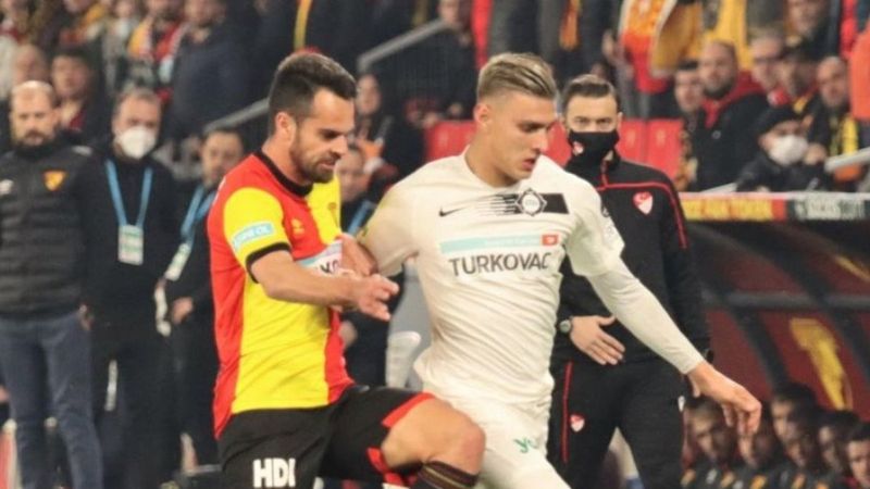 Beşiktaş'ta Rıdvan Yılmaz'ın alternatifi Kazımcan Karataş