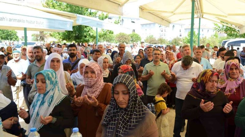 Denizli'deki ilk hac kafilesi yola çıktı