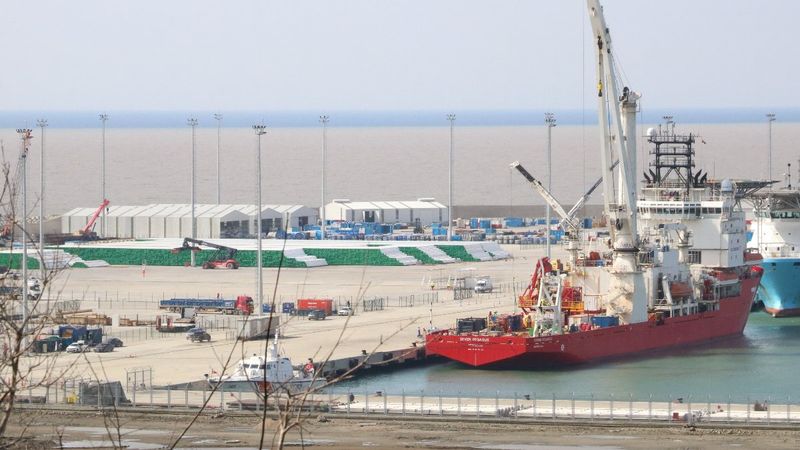 Karadeniz gazı için boru döşeme işlemleri başladı