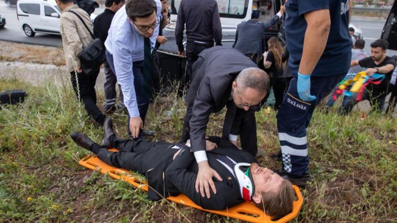 Mustafa Şentop'un korumaları kaza geçirdi