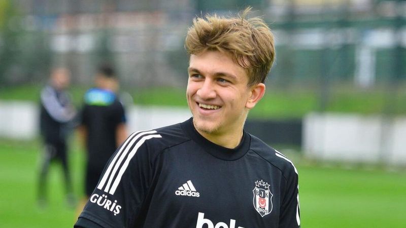 Rıdvan Yılmaz, Frankfurt'a transfer oldu