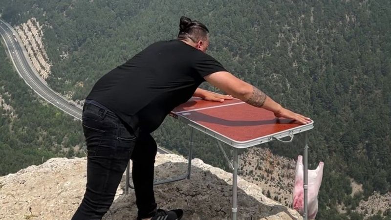 Gülek Kalesi'ne çıkarttığı kuzuyu uçurumdan düşürdü