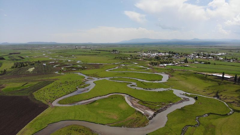Kars'ta Arpaçay Menderesi'nden manzaralar
