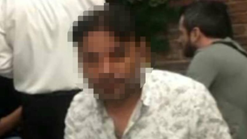 Maltepe'de kayınbiraderinin arabasını levye ile parçaladı