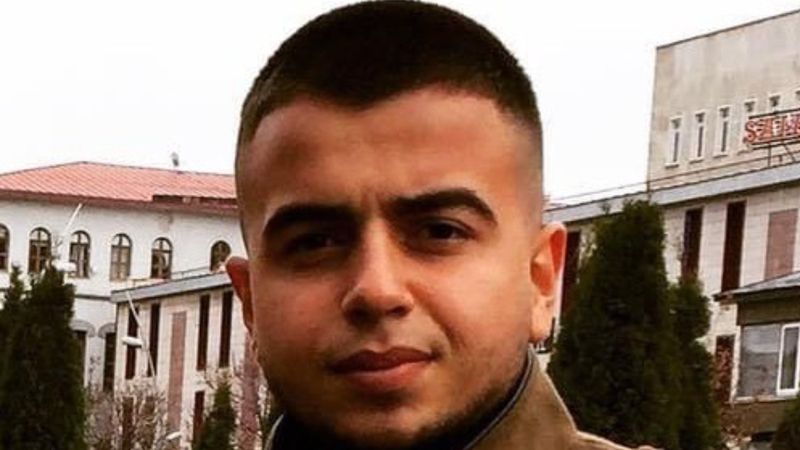 Erzurum'daki genç arabasında ölü bulundu