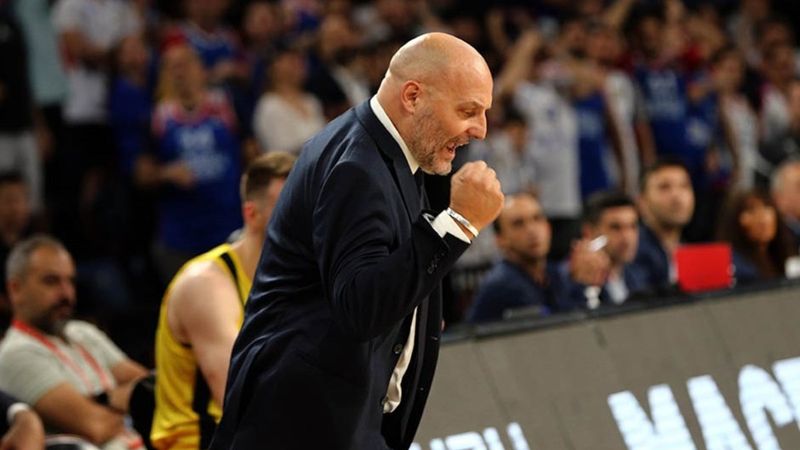 Djordjevic'ten ilk sezonunda lig zaferi