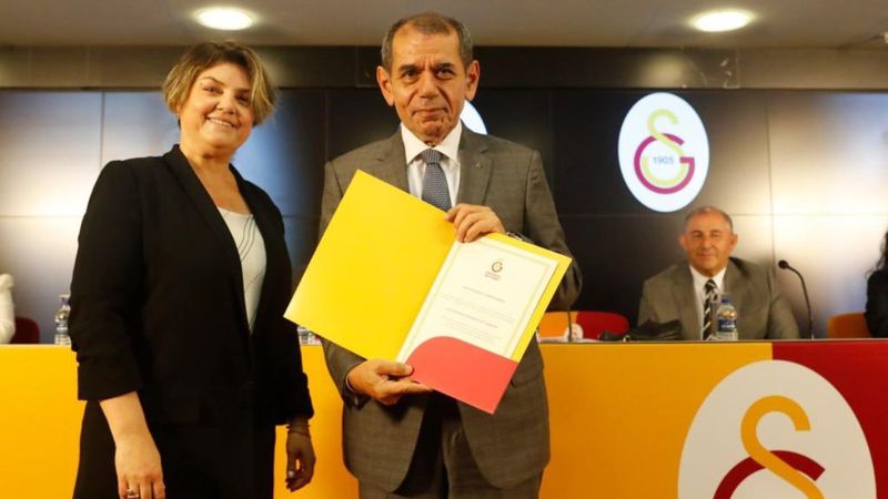 Galatasaray'da Dursun Özbek mazbatasını aldı