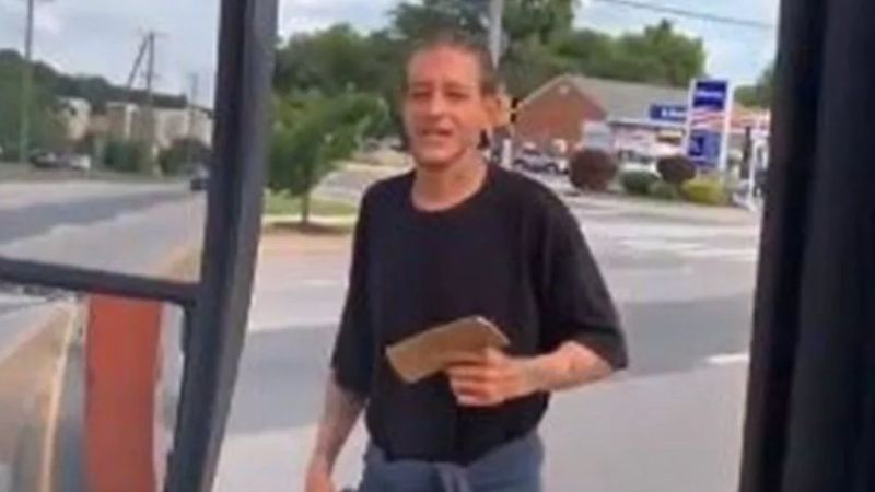 Eski NBA oyuncusu Delonte West dilencilik yaparken görüntülendi