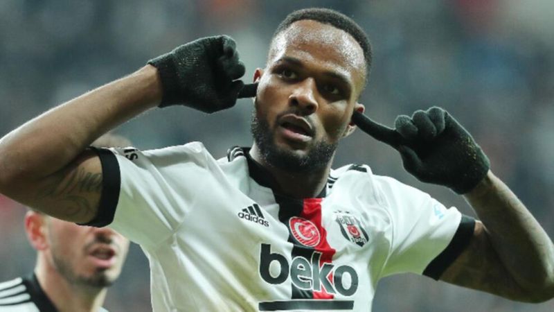 Cyle Larin, Galatasaray'a mı gidiyor?