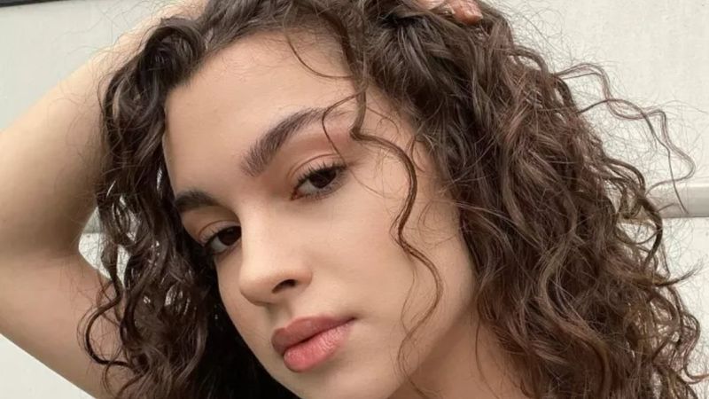 Kardeşlerim'in Asiye'si kayalıklara yaslandı, fiziğini görenin aklı gitti! 'Sen daha taşsın'