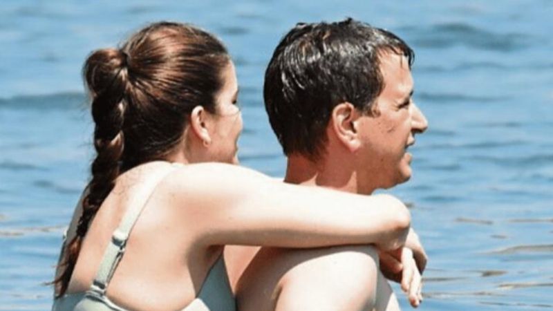 Selahattin Paşalı eşiyle tatilde