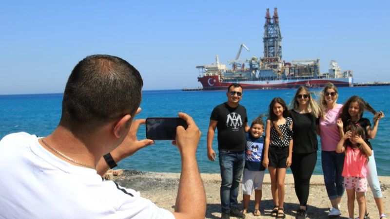 Mersin'de bakımı devam eden Abdülhamid Han görev için gün sayıyor