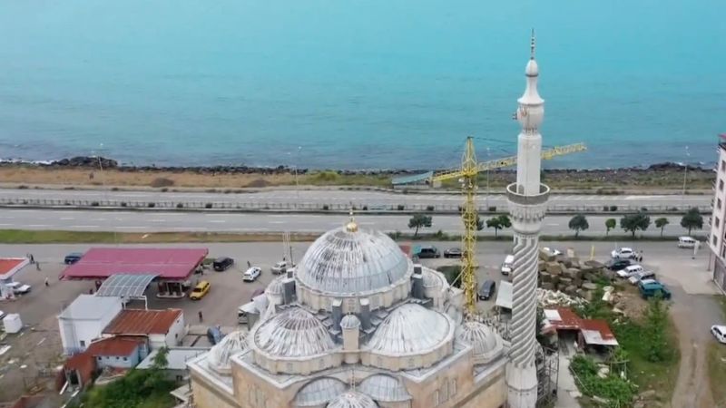 Giresun'da semaver şeklinde minare: Çayımızı tanıtmak istedik