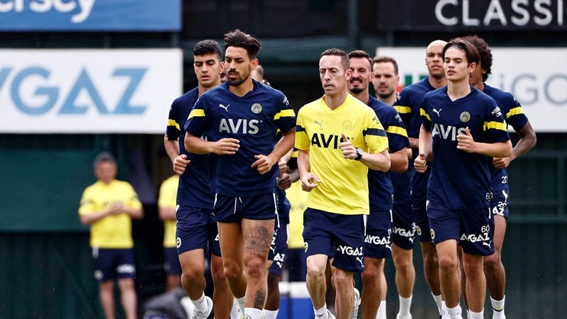 Jorge Jesus futbolcuların pestilini çıkardı