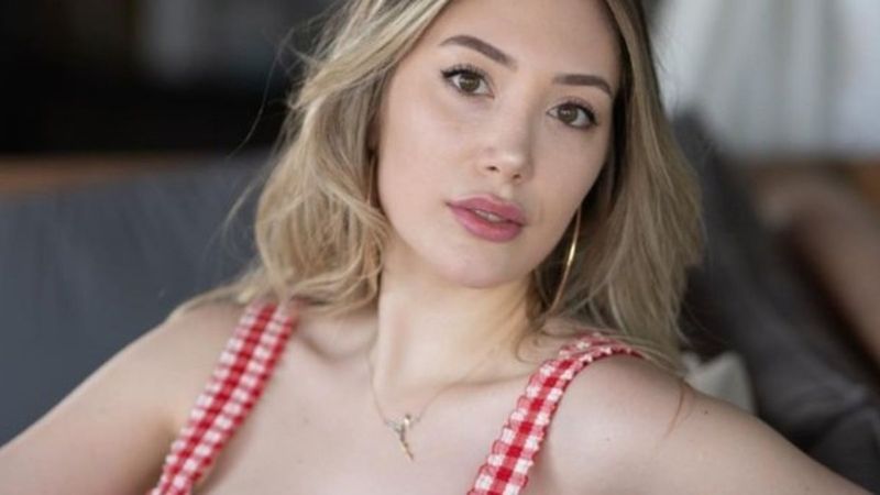 Yasmin Erbil beyaz göğüs dekolteli elbisesiyle olay oldu! 'Soyunmaya doyamadın..'