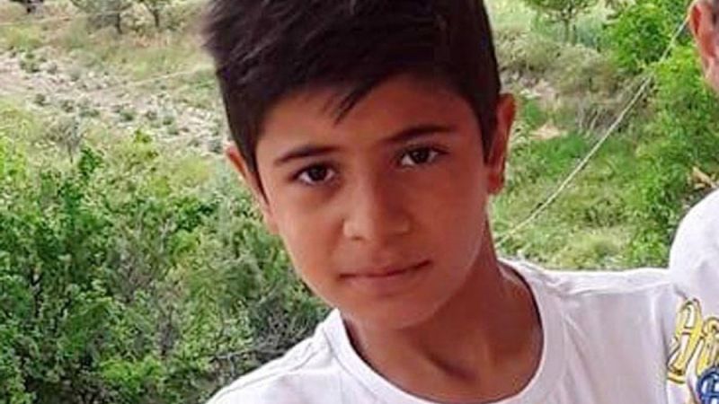 Denizli'deki halı sahada direğin altında kalan Eren kurtarılamadı