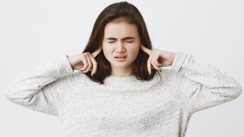 Kulak tıkanıklığını hızlıca açmak için 10 basit yöntem