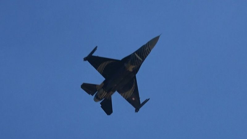 Yalova'da SOLOTÜRK rüzgarı esti