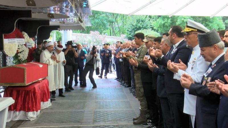 Şehit Uzman Çavuş Sercan Baş son yolculuğuna uğurlandı