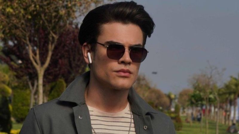 'Karizmanın öz evladı!' İçimizdeki Ateş'in Ege'si Atakan Hoşgören'in pozları gündem oldu