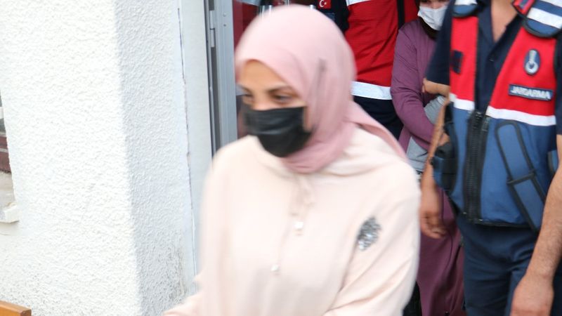 Yunanistan'a kaçarken yakalanan FETÖ elebaşı Gülen'in yeğeni tutuklandı