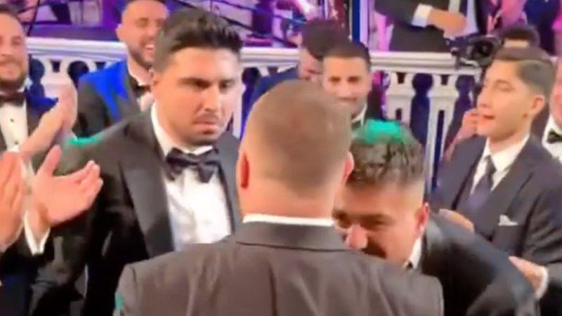 Ozan Tufan ve Cengiz Ünder'in düğünde eğlenceli anları