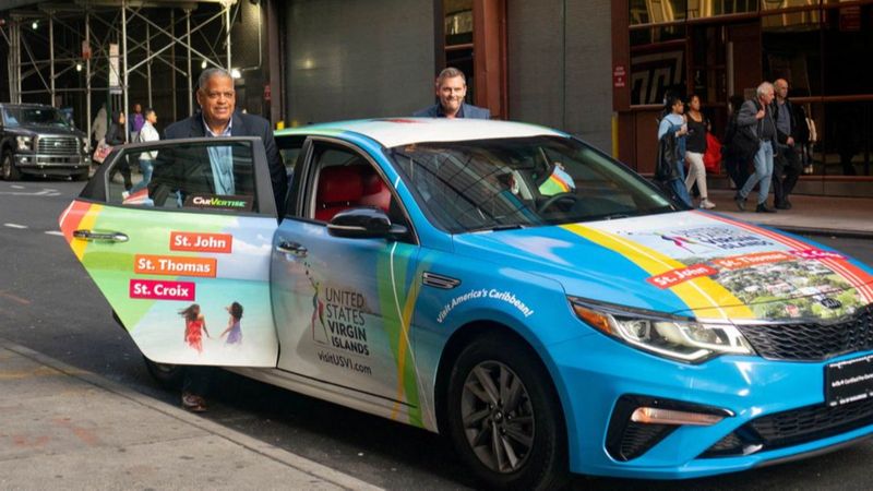 Benzin fiyatlarının yükselmesi nedeniyle Amerikalı sürücüler araçlarına reklam alıyor