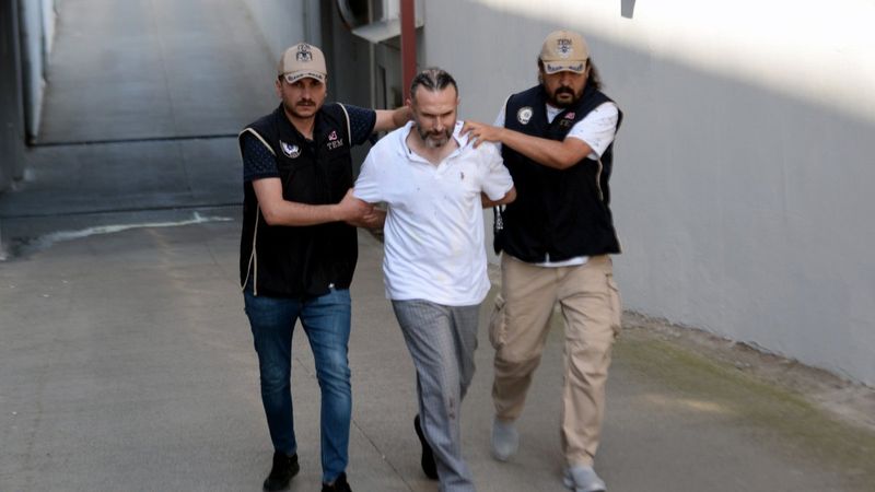 Adana'daki firari DEAŞ'lı, ayağından vuruldu