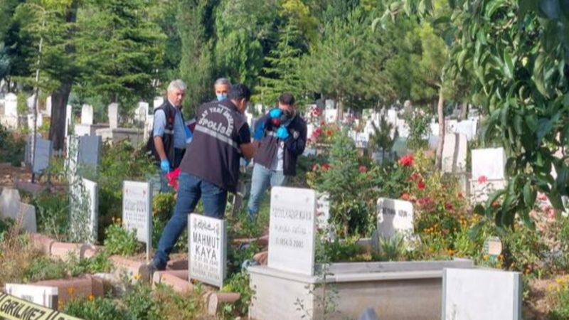 Çorum'da kabir ziyaretine giden adam kalp krizi geçirdi