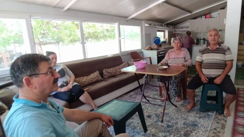 Marmaris'teki yangından etkilenen aile: Artık arıların bal yapacağı ağaçlar kalmadı