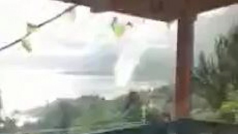 Sinop'ta dakikalar süren hortum korkuttu