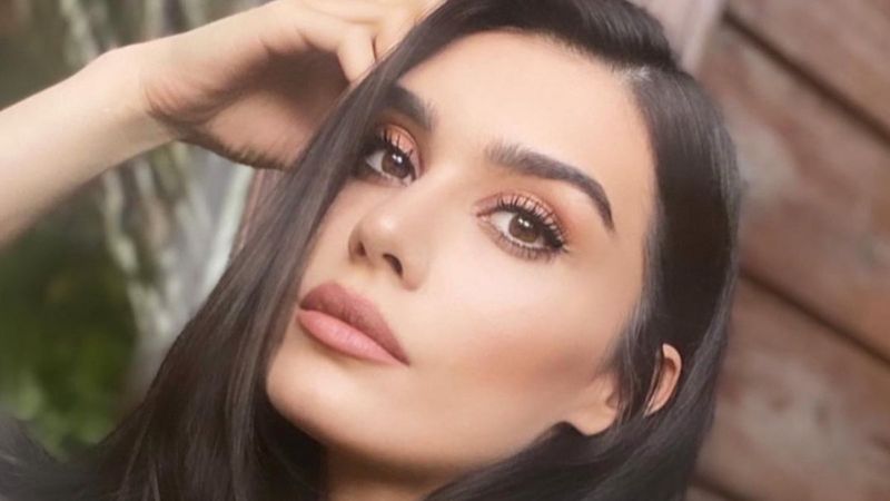 Burcu Kıratlı'dan yatak üstünde pozlar! 'O nasıl bir duruş'