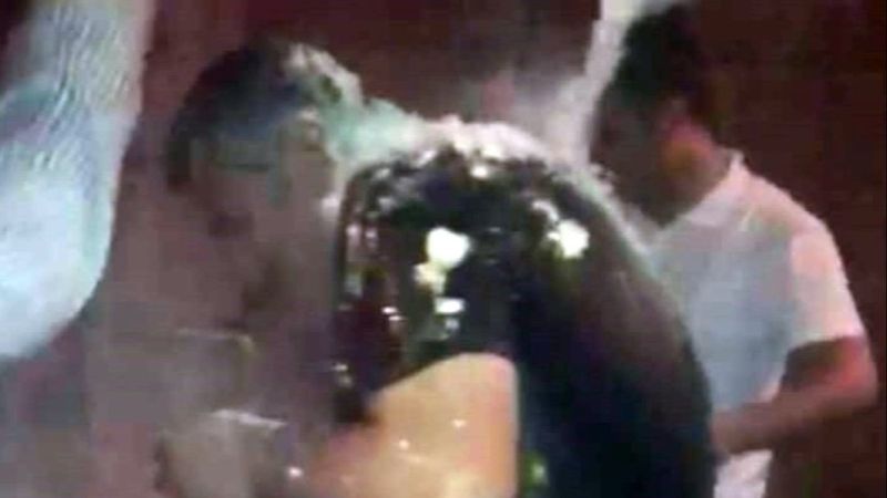 Trabzonlu damada arkadaşlarından düğün sürprizi