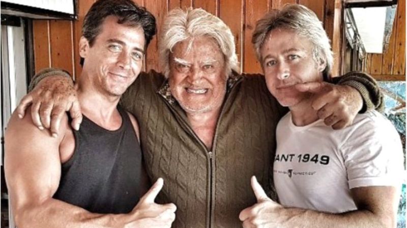 İşte Cüneyt Arkın'ın oğulları Murat Arkın ve Kaan Cüreklibatır! Birbirinin kopyası...