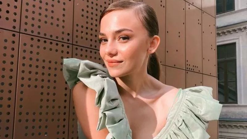 'Bari nimeti kaldır' Bahar Şahin'in derin dekoltesi olay oldu, gören 'pes' dedi!