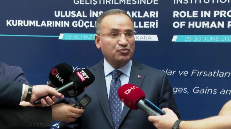 Bekir Bozdağ, İsveç ve Finlandiya'dan iadesi istenenlerle ilgili konuştu