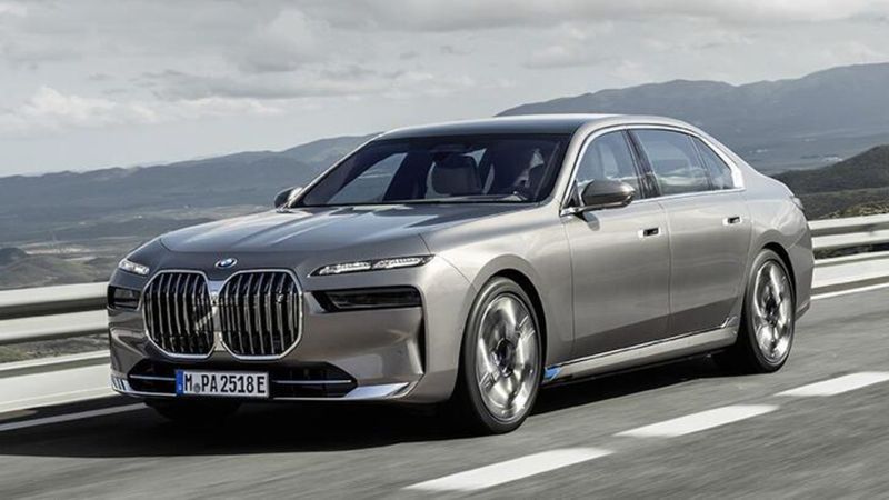 Yeni BMW 7 serisinin üretimi Almanya'da başladı