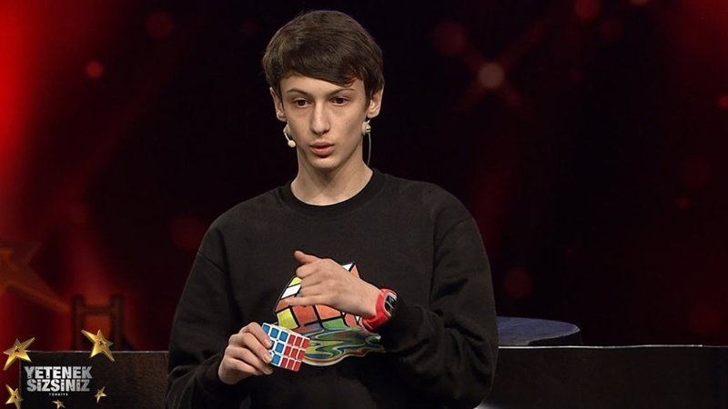 Tam bir zeka küpüydü! Yetenek Sizsiniz'in küpçü Emre'si ortaya çıktı, bakın ne okuyor...