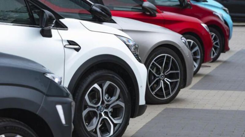 Yüksek fiyatlara rağmen otomobillere talep fazla