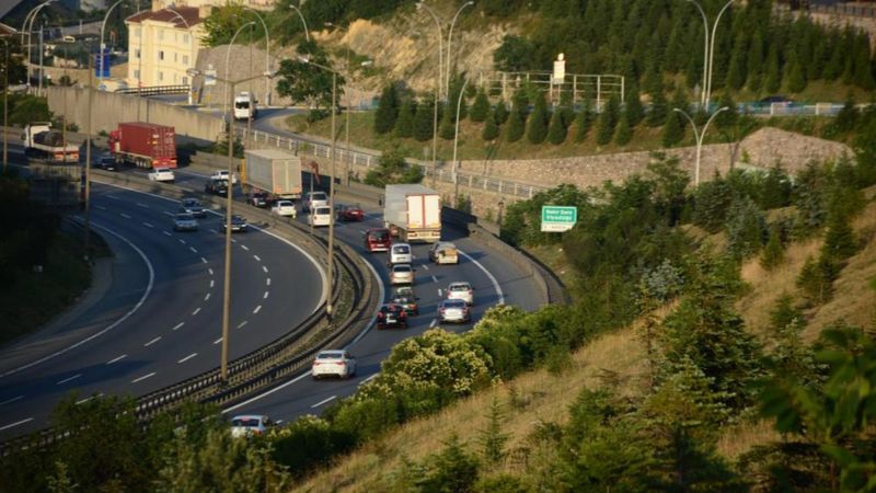 TEM'de bayram öncesi trafik akıcı