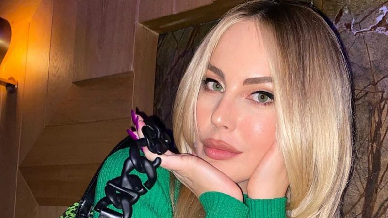 Hande Sarıoğlu takipçisine öfke kustu...'Kovuldun'