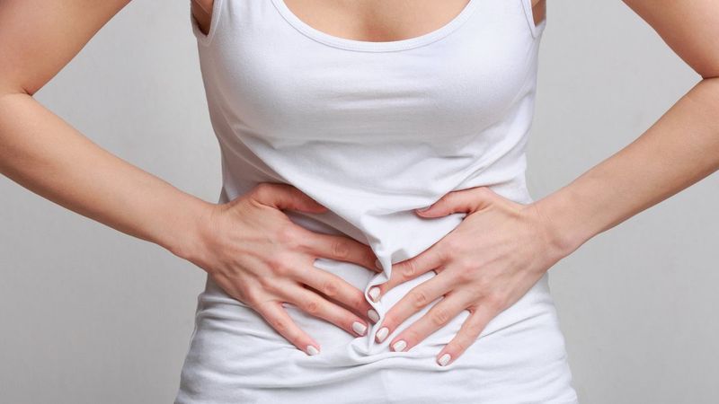 Kanseri ortaya çıkarıyor! Yumurtalık ağrısının en yaygın 6 nedeni...