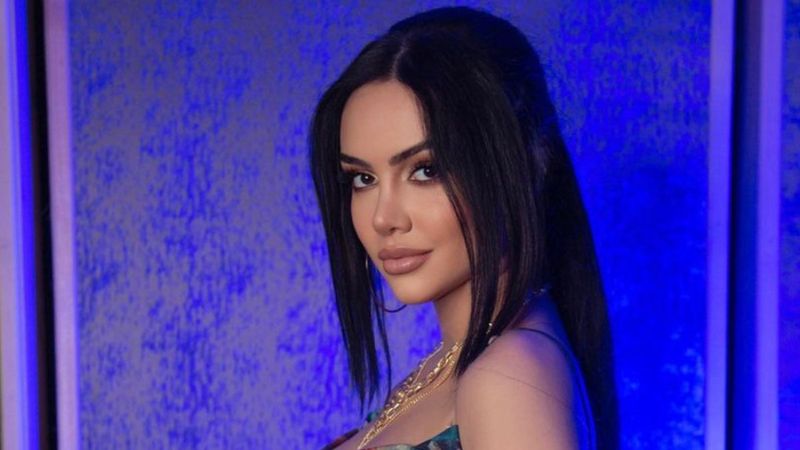 TikTok fenomeni Ece Ronay'dan sürpriz! Sarışın oğlu Miran bebek...