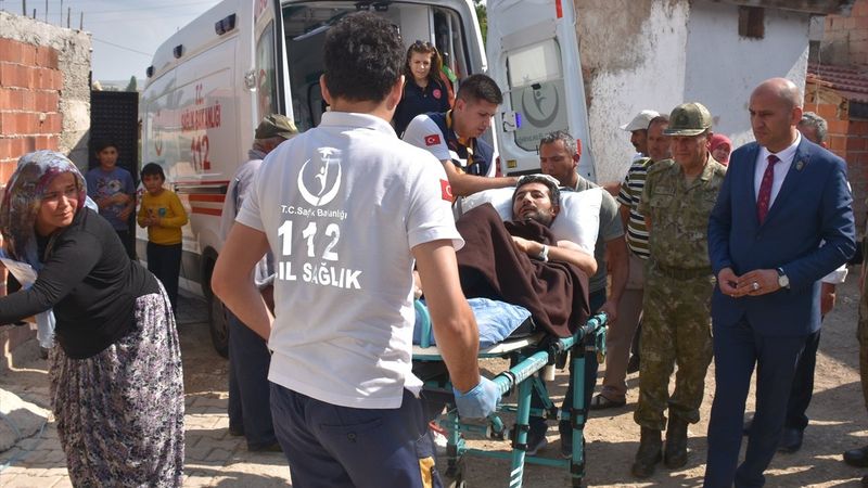 Operasyonda yaralanan asker Afyonkarahisar'daki evine döndü