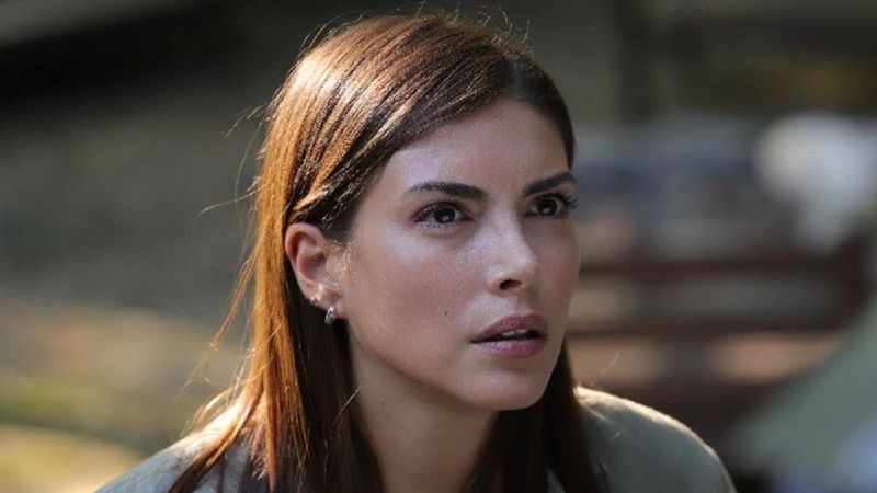 Teşkilat'ın Zehra'sı çatıda güneş banyosu yaptı, o halleri nefes kesti! 'Sen Allah'ın bir lütfusun'