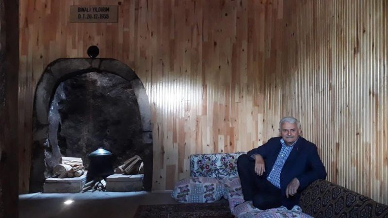 Binali Yıldırım, doğduğu evden fotoğraf paylaştı