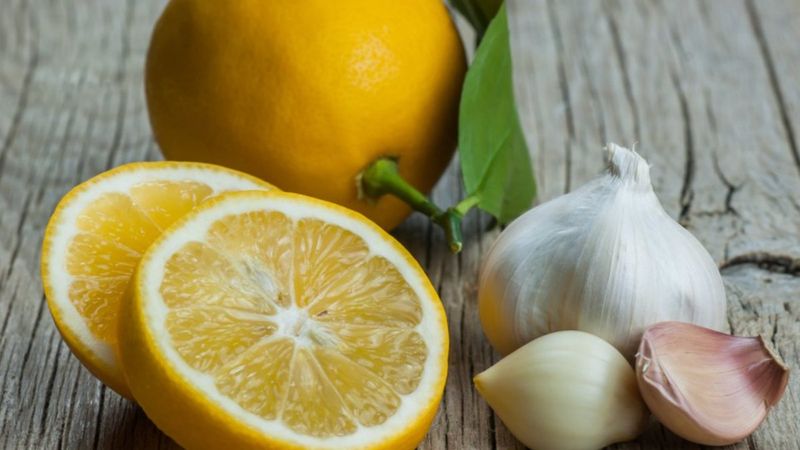 Kötü Kolesterolü yok ediyor....Sarımsaklı limonun 7 mucizevi etkisi