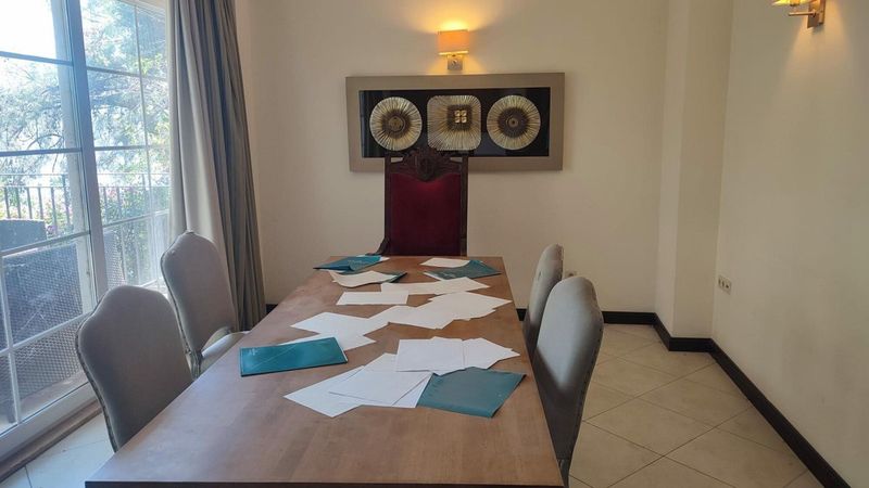 Marmaris'teki otelde, Cumhurbaşkanı Erdoğan'ın odasındaki çatışma izleri