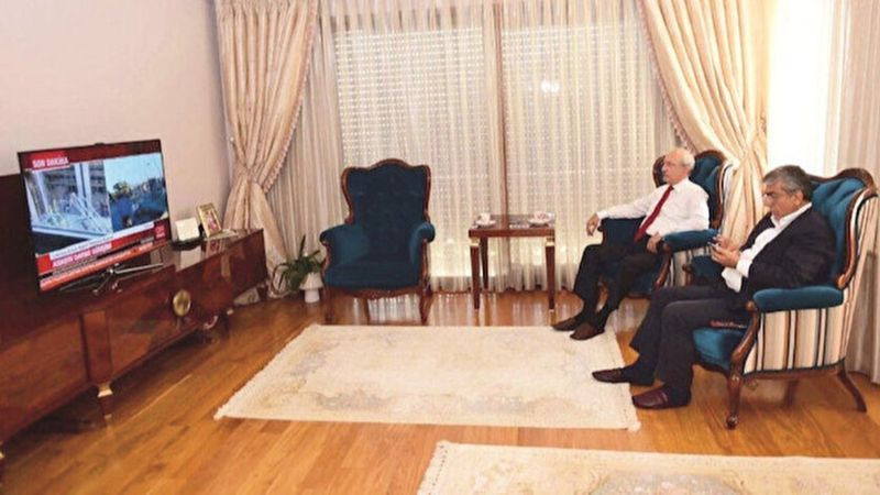 CHP'ye göre Kemal Kılıçdaroğlu 15 Temmuz'da sokaktaydı