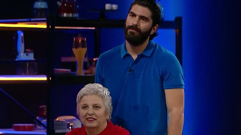 MasterChef'te duygusal anlar: Elenen yarışmacıya ücretsiz eğitim